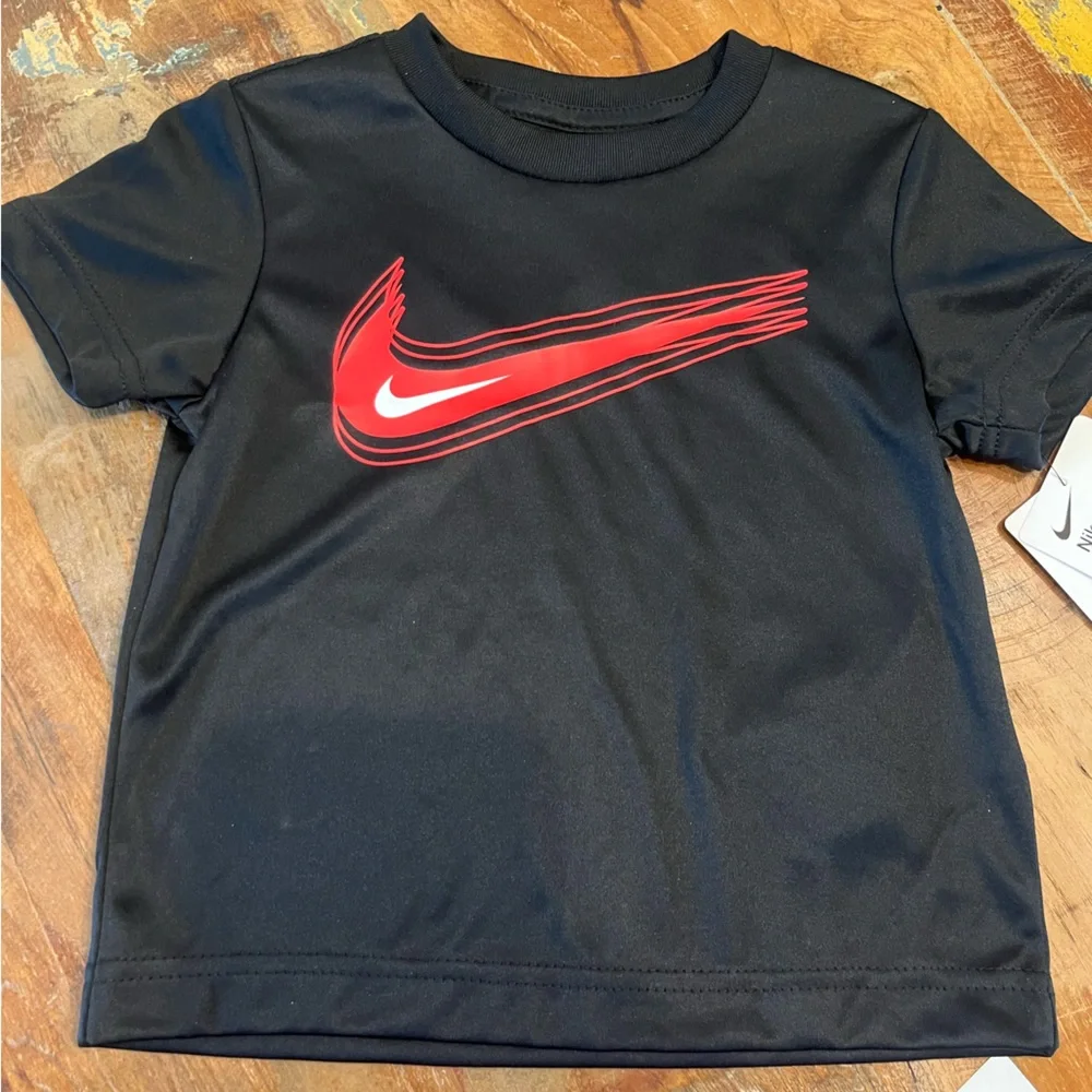 NWT Nike Boys 2 Piece Shorts Set - Picture 2 of 7